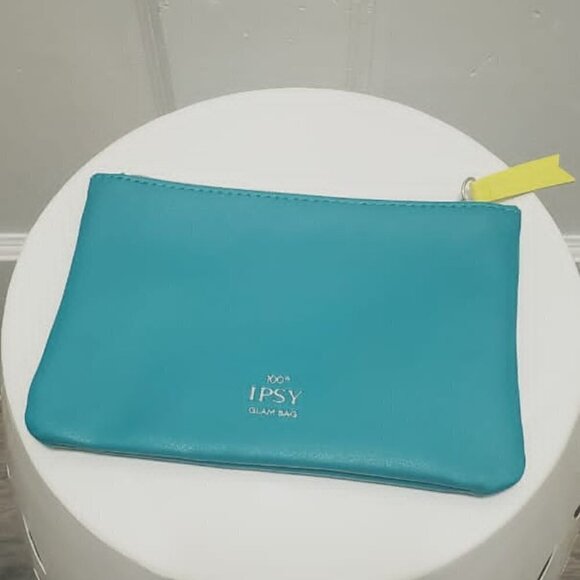 💃 Ipsy Makeup/Cosmetics Glam Bag. 🌴 - Picture 3 of 3